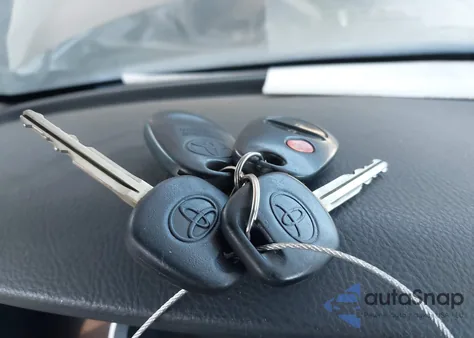 2005 Toyota Tacoma Prerunner V6 from USA, damaged, VIN 5TEJU62N55Z050002